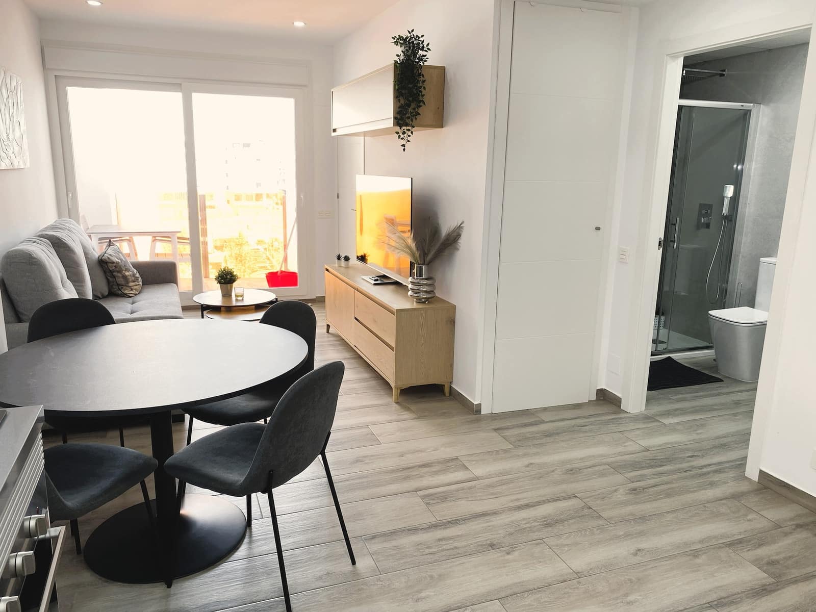1 soveværelse Lejlighed til salg i Torrevieja med swimmingpool - € 209.000 (Ref: 10057602)