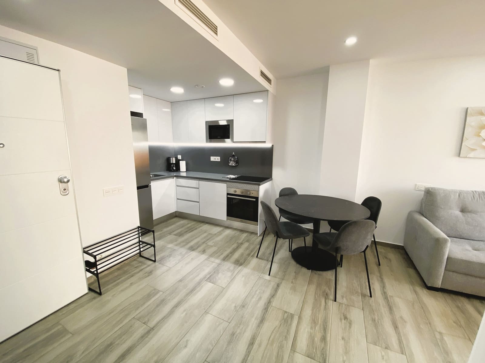 1 soveværelse Lejlighed til salg i Torrevieja med swimmingpool - € 209.000 (Ref: 10057602)