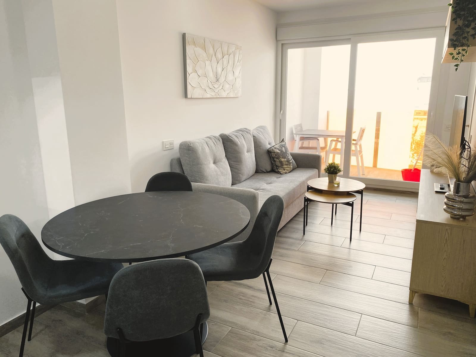 1 soveværelse Lejlighed til salg i Torrevieja med swimmingpool - € 209.000 (Ref: 10057602)