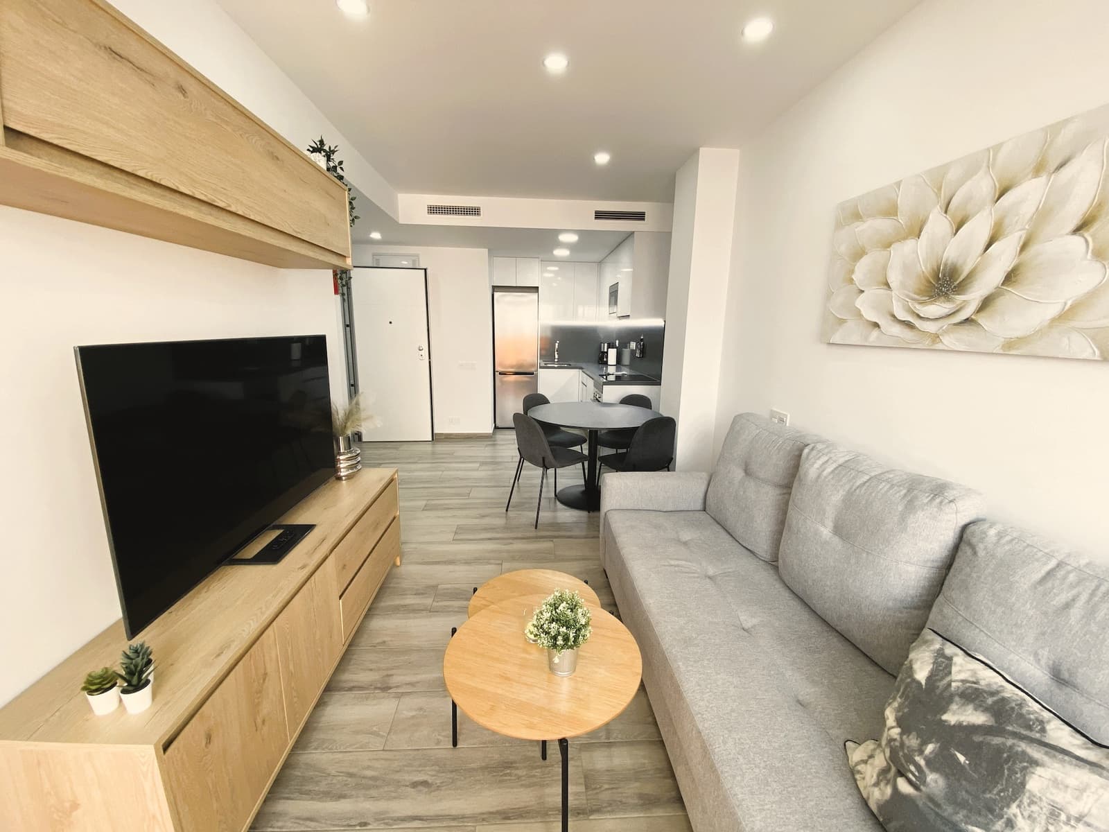 1 soveværelse Lejlighed til salg i Torrevieja med swimmingpool - € 209.000 (Ref: 10057602)