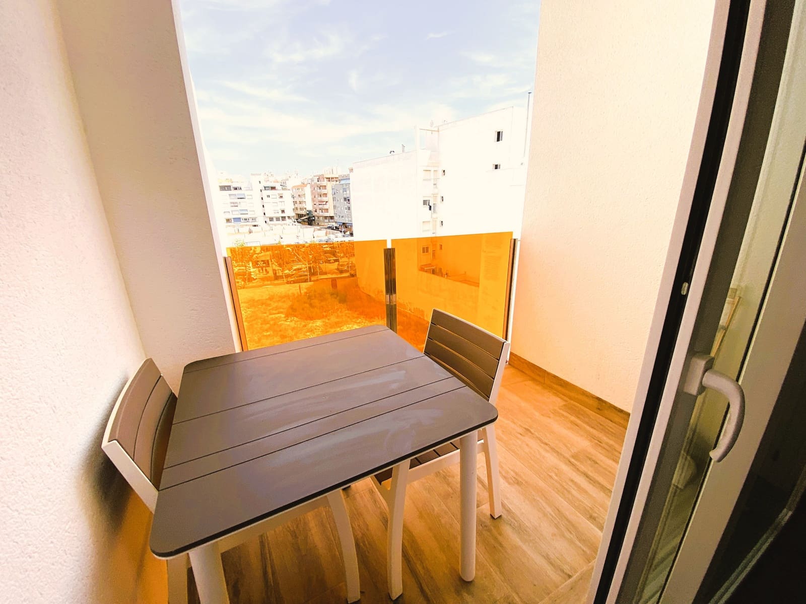 1 soveværelse Lejlighed til salg i Torrevieja med swimmingpool - € 209.000 (Ref: 10057602)