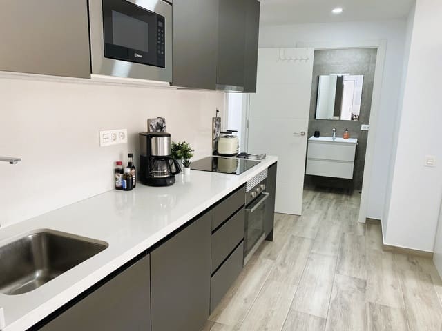 2 Zimmer Apartment zu verkaufen in Las Piscinas Naturales, Torrevieja mit Pool - 419.000 € (Ref: 10085025)