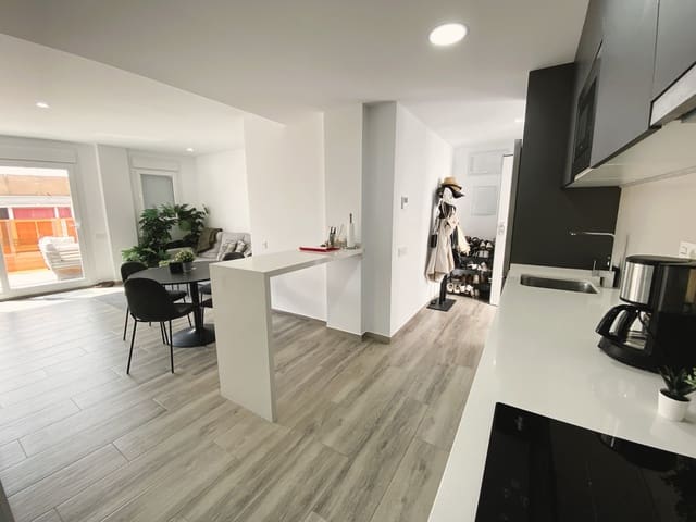2 Zimmer Apartment zu verkaufen in Las Piscinas Naturales, Torrevieja mit Pool - 419.000 € (Ref: 10085025)