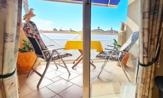 2 makuuhuone Omakotitalo myytävänä paikassa Aguas Nuevas, Torrevieja mukana uima-altaan 
autotalli - 219 900 € (Ref: 10085026)