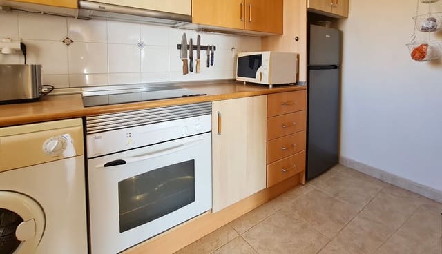 2 makuuhuone Omakotitalo myytävänä paikassa Aguas Nuevas, Torrevieja mukana uima-altaan 
autotalli - 219 900 € (Ref: 10085026)