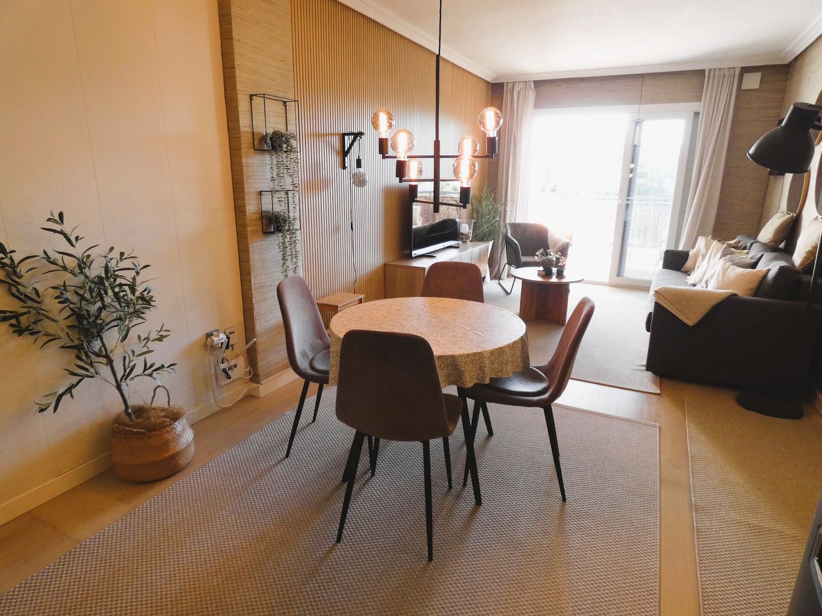 2 makuuhuone Huoneisto myytävänä paikassa Torrevieja mukana uima-altaan - 199 000 € (Ref: 10088669)
