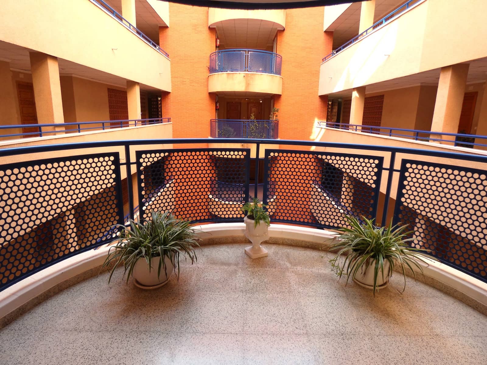 2 makuuhuone Huoneisto myytävänä paikassa Torrevieja mukana uima-altaan - 199 000 € (Ref: 10088669)