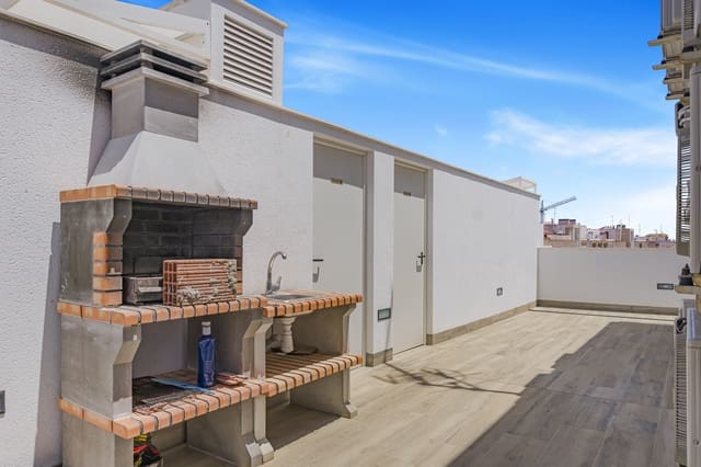 1 sypialnia Dom szeregowy na sprzedaż w Las Piscinas Naturales, Torrevieja z basenem - 209 000 € (Ref: 10095021)