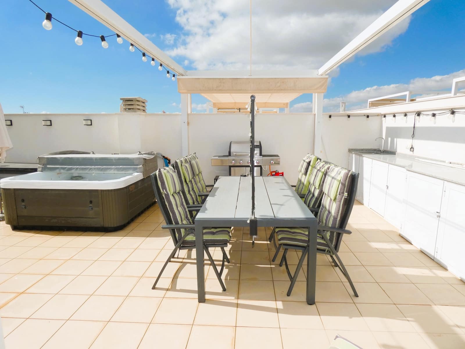 2 soveværelse Bungalow til salg i Pilar de la Horadada med swimmingpool garage - € 285.000 (Ref: 10101112)