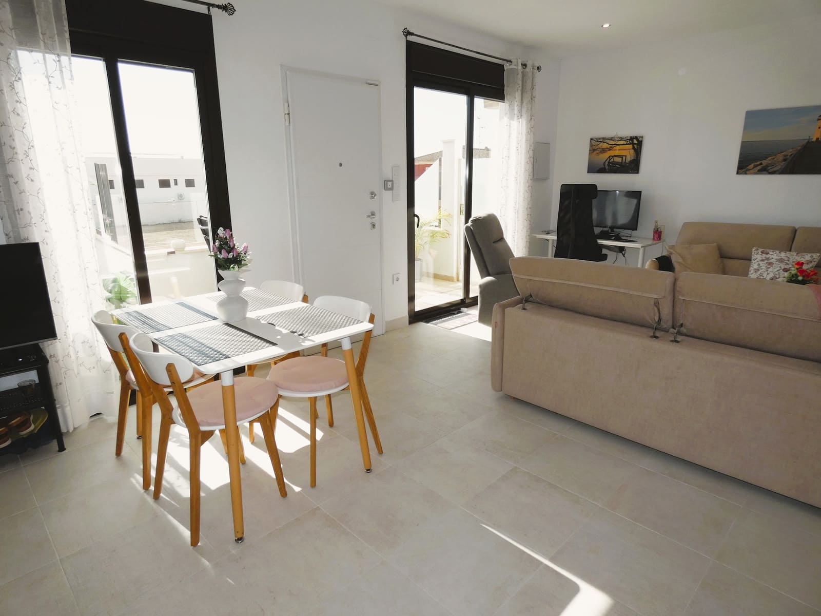 2 soveværelse Bungalow til salg i Pilar de la Horadada med swimmingpool garage - € 285.000 (Ref: 10101112)