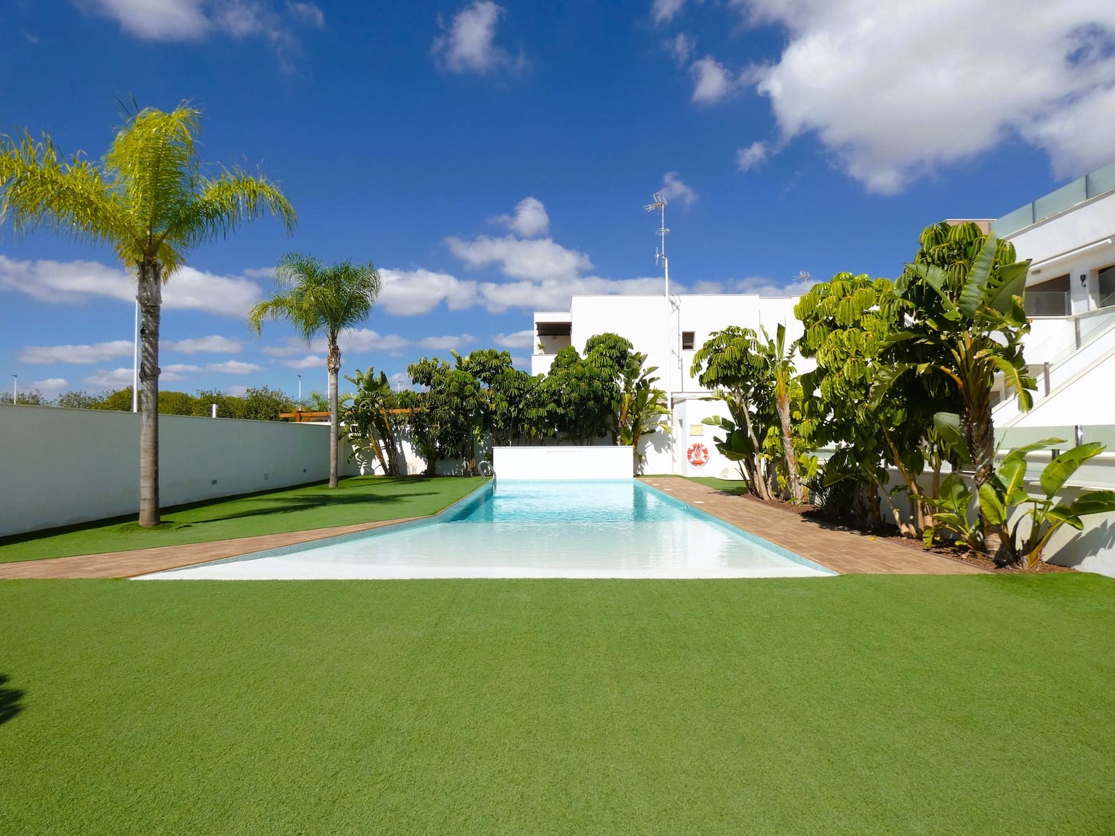 2 soveværelse Bungalow til salg i Pilar de la Horadada med swimmingpool garage - € 285.000 (Ref: 10101112)