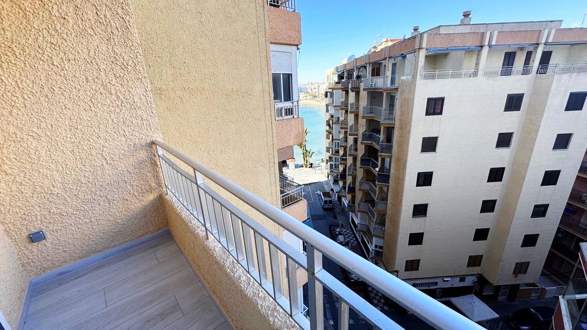 2 quarto Apartamento para venda em Torrevieja com piscina - 499 000 € (Ref: 10160263)