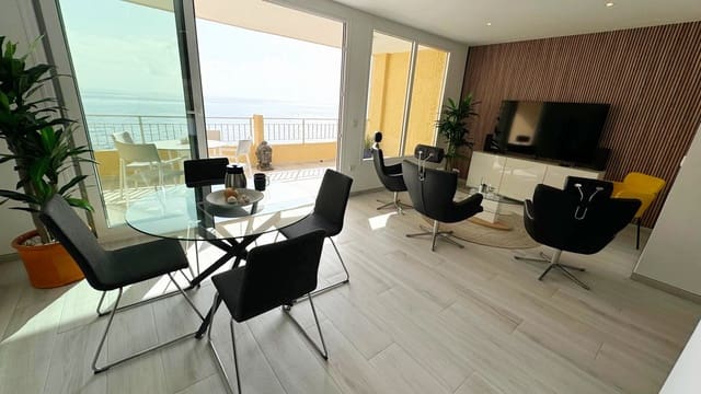 Apartamento de 2 habitaciones en Playa del Cura, Torrevieja en venta con piscina - 499.000 € (Ref: 10160263)