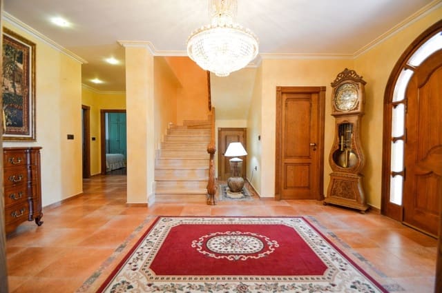 5 bedroom Villa for sale in La Murada, Orihuela with pool garage - € 675,000 (Ref: 6307334)