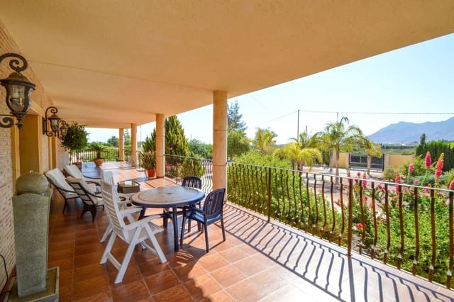 5 bedroom Villa for sale in La Murada, Orihuela with pool garage - € 675,000 (Ref: 6307334)