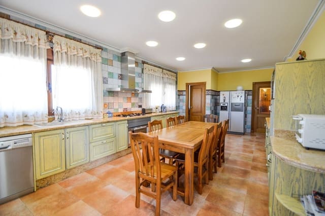 5 bedroom Villa for sale in La Murada, Orihuela with pool garage - € 675,000 (Ref: 6307334)