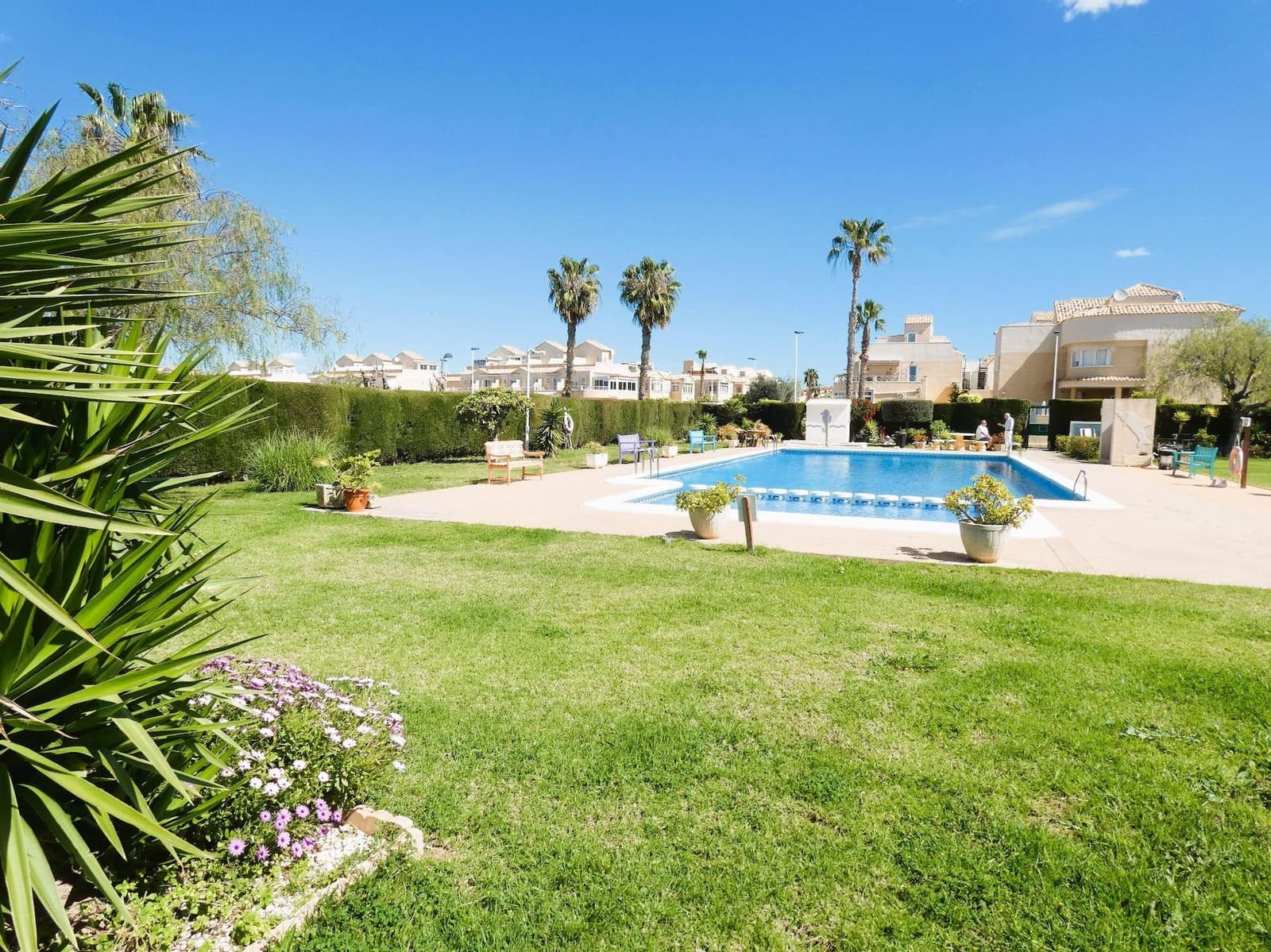 2 sypialnia Dom na sprzedaż w Torrevieja z basenem garażem - 179 000 € (Ref: 8940984)