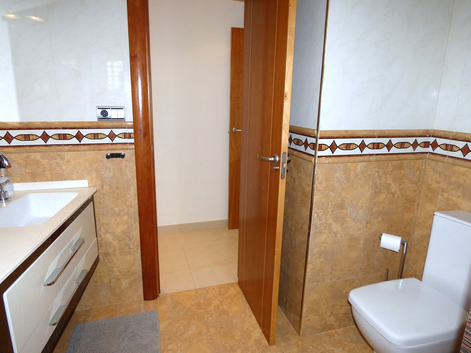 3 sovrum Lägenhet till salu i Torrevieja med garage - 520 000 € (Ref: 9256226)