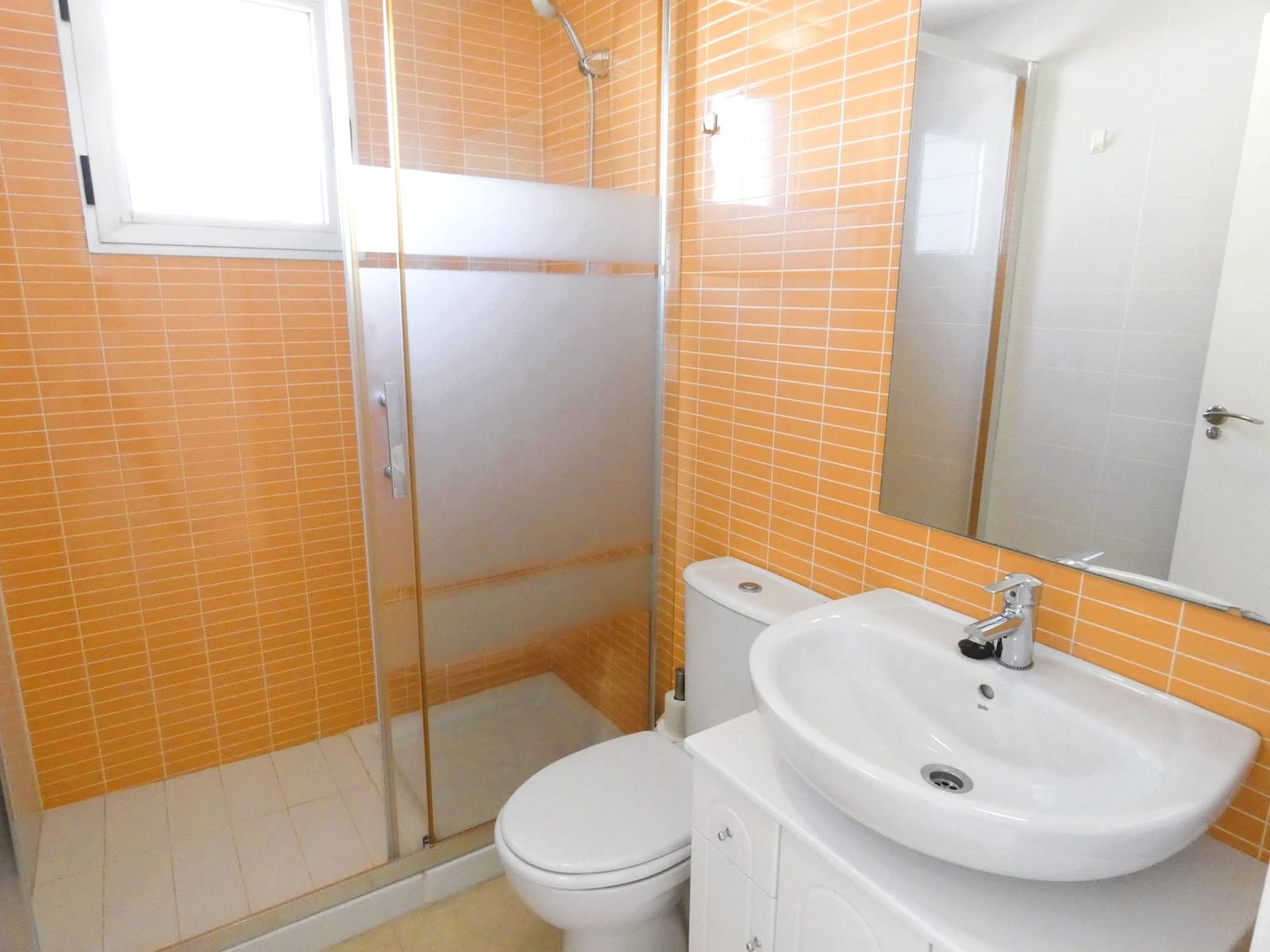 4 makuuhuone Huoneisto myytävänä paikassa Cabo Roig mukana uima-altaan - 330 000 € (Ref: 9329763)