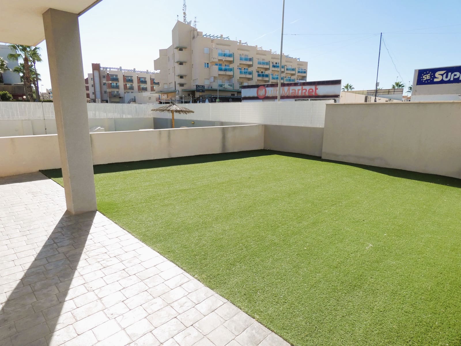 4 makuuhuone Huoneisto myytävänä paikassa Cabo Roig mukana uima-altaan - 330 000 € (Ref: 9329763)