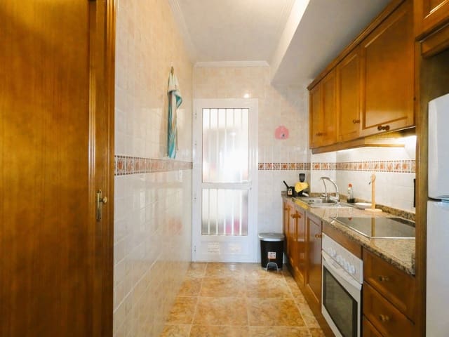 2 sovrum Lägenhet till salu i Punta Prima, Orihuela med pool garage - 139 000 € (Ref: 9336929)