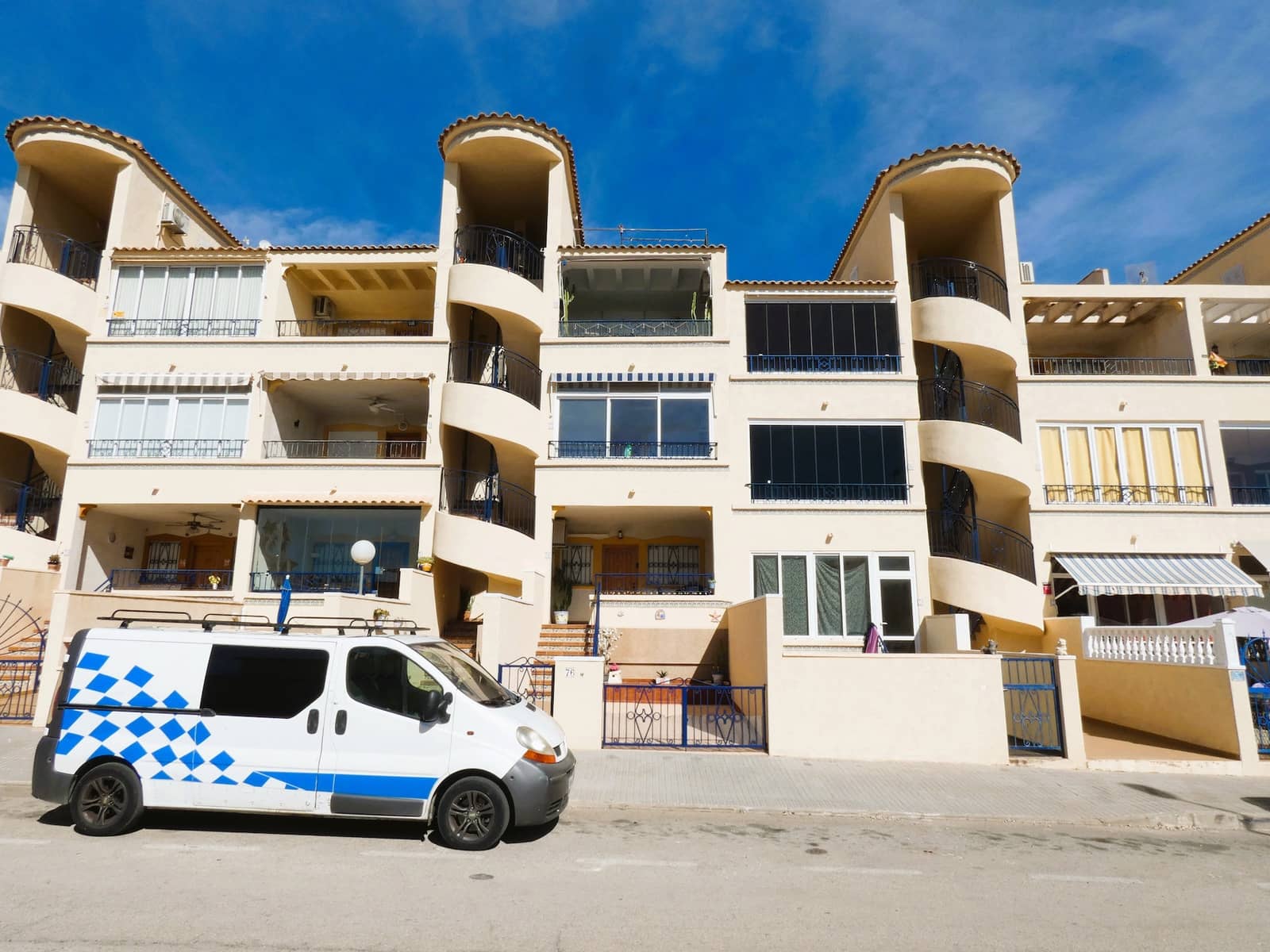 2 sovrum Lägenhet till salu i Orihuela Costa med pool garage - 139 000 € (Ref: 9336929)