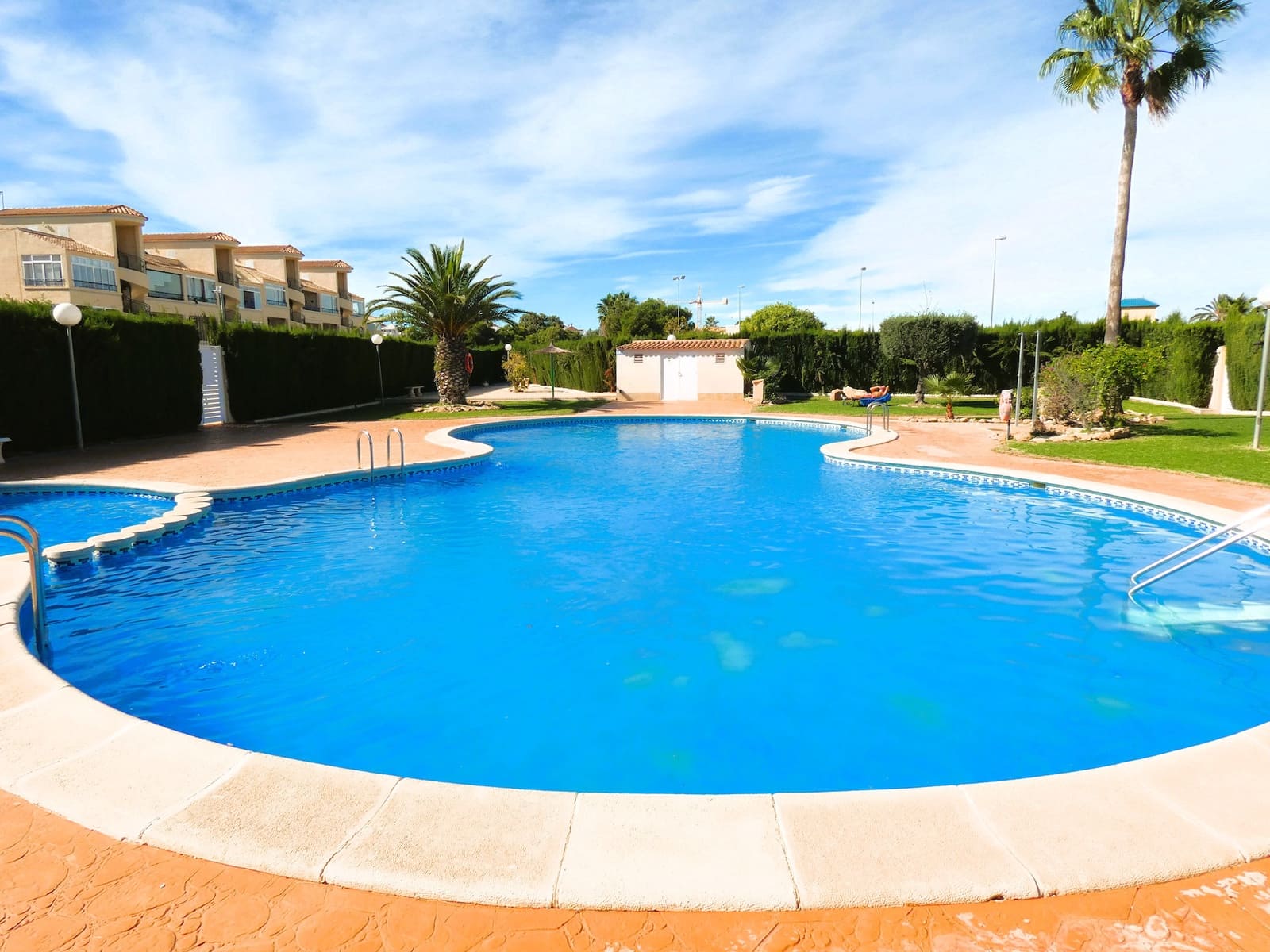2 sovrum Lägenhet till salu i Orihuela Costa med pool garage - 139 000 € (Ref: 9336929)