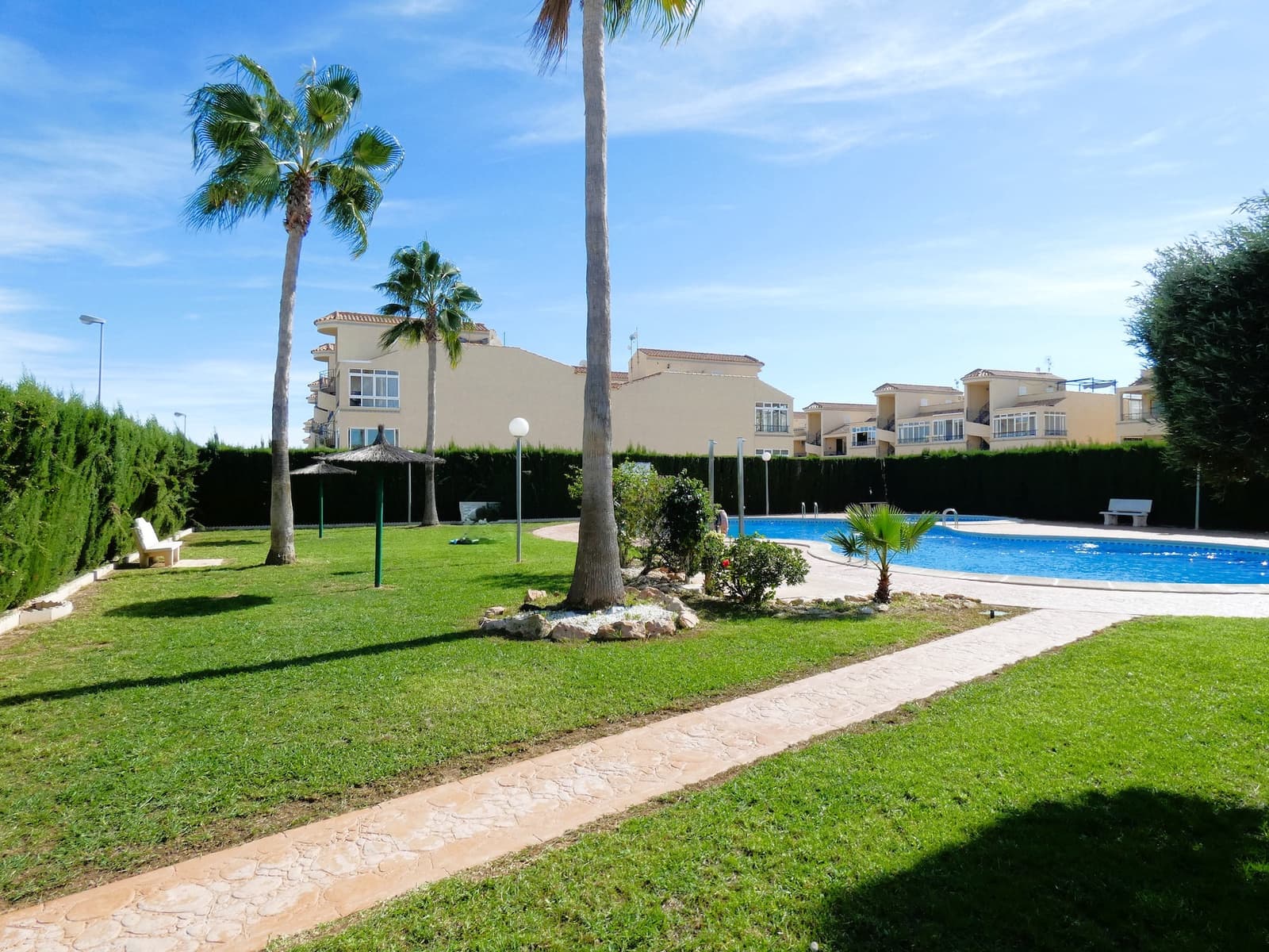 2 sovrum Lägenhet till salu i Orihuela Costa med pool garage - 139 000 € (Ref: 9336929)