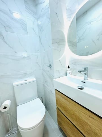 3 sovrum Lägenhet till salu i Puerto Deportivo, Torrevieja - 239 000 € (Ref: 9345240)