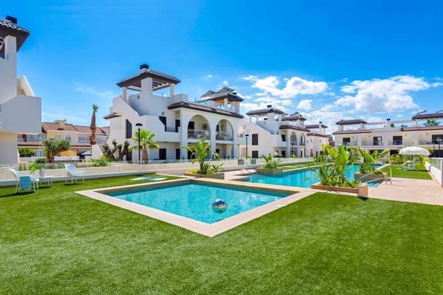 3 bedroom Bungalow for sale in Rojales with pool garage - € 412,100 (Ref: 9357749)