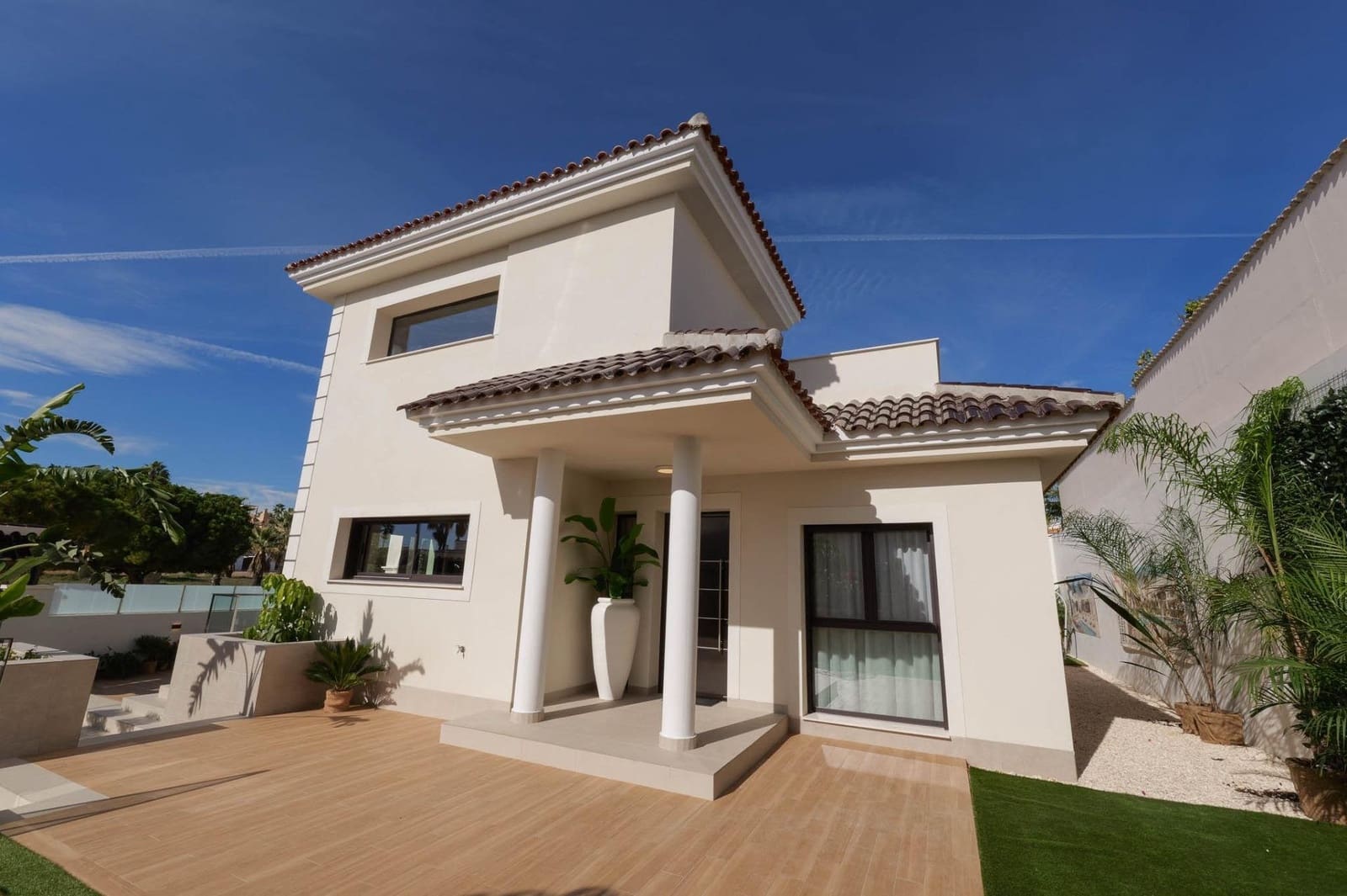 3 bedroom Villa for sale in Rojales with pool garage - € 871,162 (Ref: 9402571)