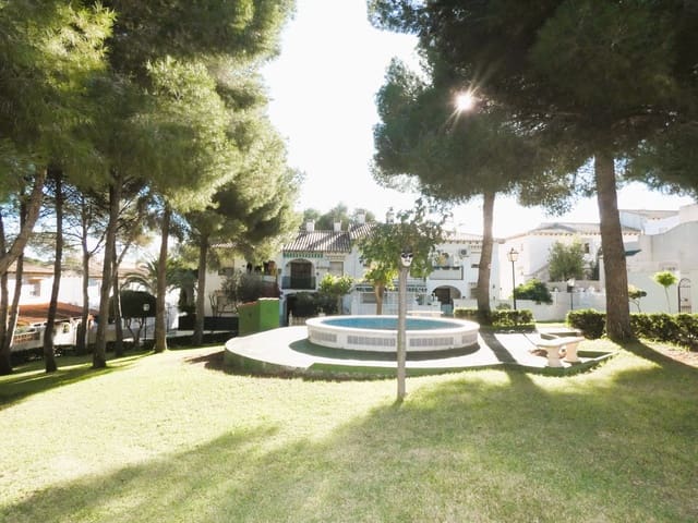 1 sovrum Lägenhet till salu i Los Balcones med pool - 104 000 € (Ref: 9405760)