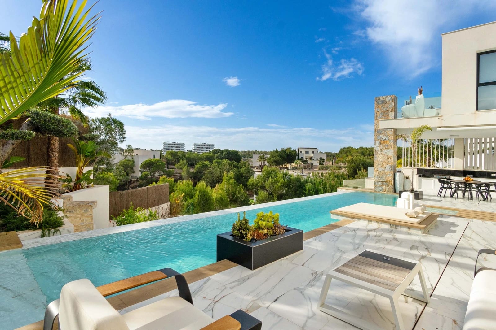 4 quarto Moradia para venda em Orihuela Costa com piscina garagem - 2 880 000 € (Ref: 9417735)