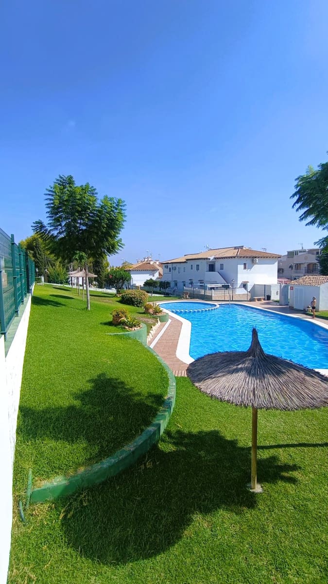 1 bedroom Bungalow for sale in Los Balcones with pool - € 109,000 (Ref: 9421503)