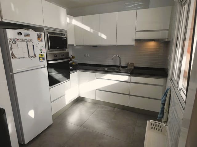 4 camera da letto Casa in vendita in El Chaparral - La Siesta - La Torreta, Torrevieja con piscina garage - 229.900 € (Rif: 9467777)