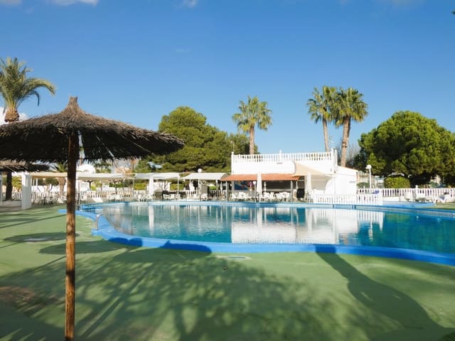 4 camera da letto Casa in vendita in El Chaparral - La Siesta - La Torreta, Torrevieja con piscina garage - 229.900 € (Rif: 9467777)