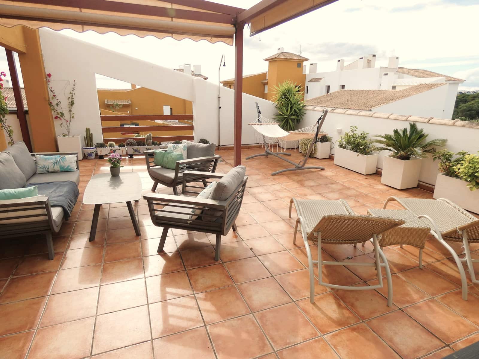 2 soverom Leilighet til salgs i Punta Prima med svømmebasseng garasje - € 375 000 (Ref: 9522853)