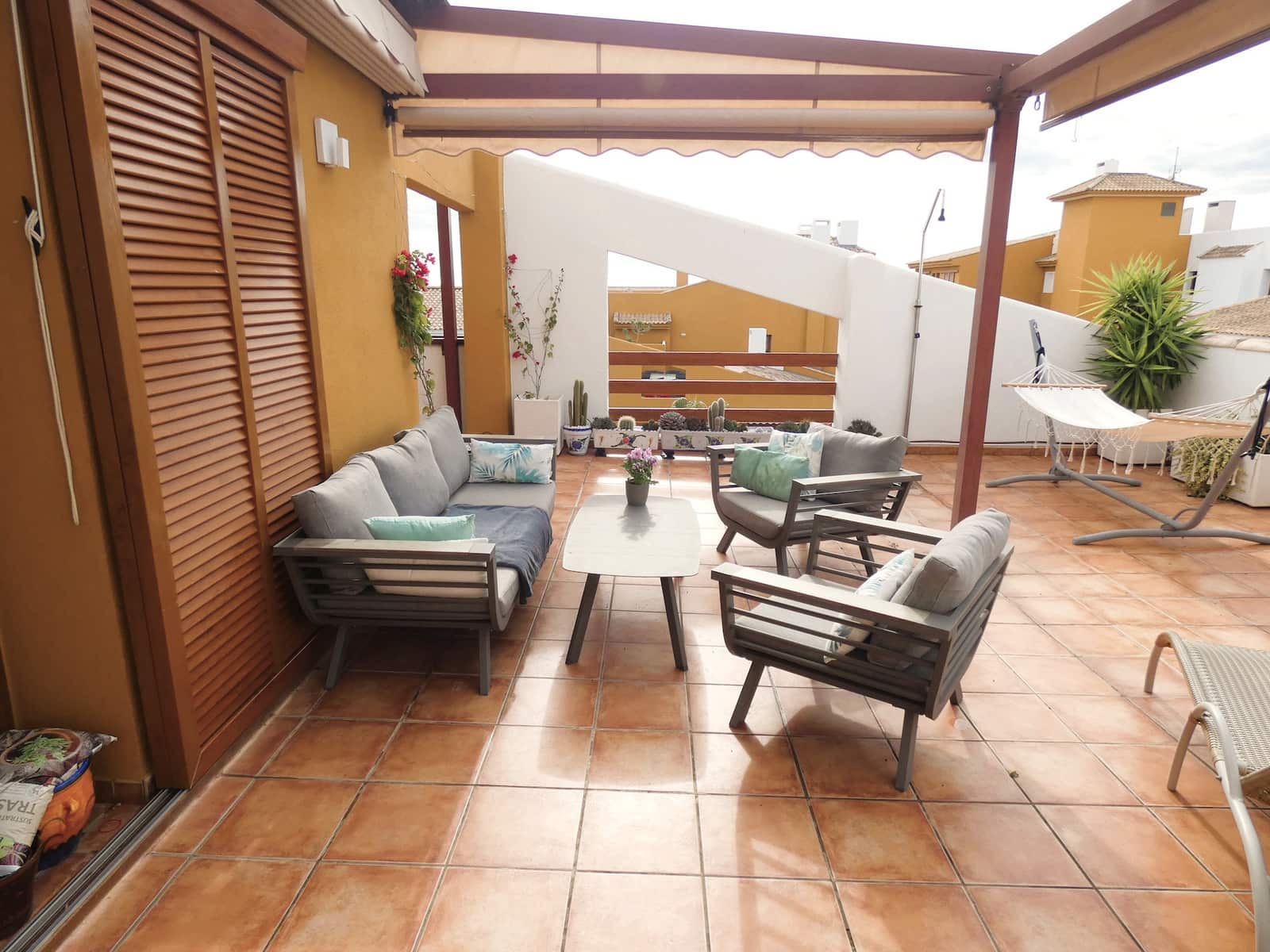 2 soverom Leilighet til salgs i Punta Prima med svømmebasseng garasje - € 375 000 (Ref: 9522853)