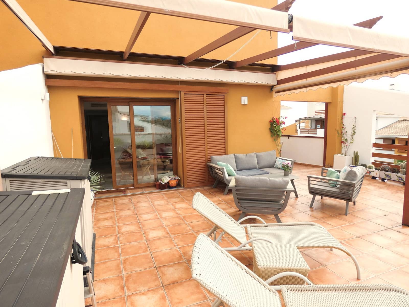 2 soverom Leilighet til salgs i Punta Prima med svømmebasseng garasje - € 375 000 (Ref: 9522853)