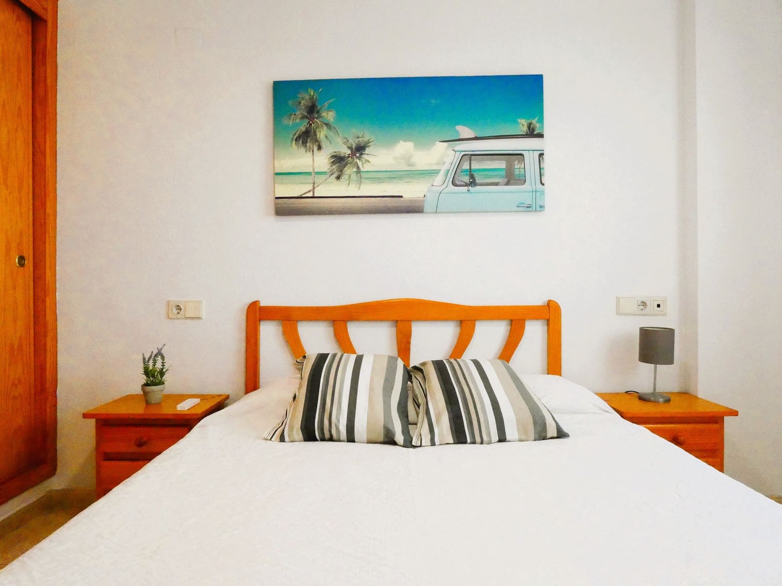 2 makuuhuone Huoneisto myytävänä paikassa Torrevieja mukana uima-altaan - 148 500 € (Ref: 9539605)