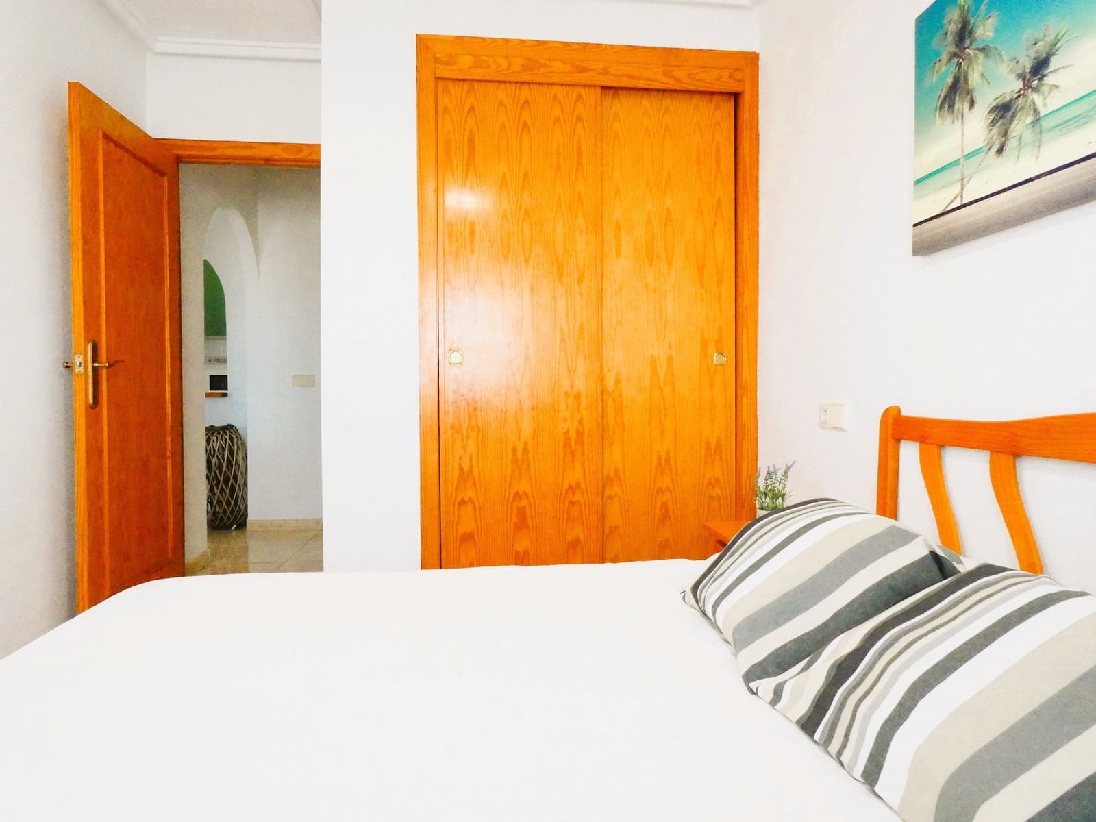 2 makuuhuone Huoneisto myytävänä paikassa Torrevieja mukana uima-altaan - 148 500 € (Ref: 9539605)