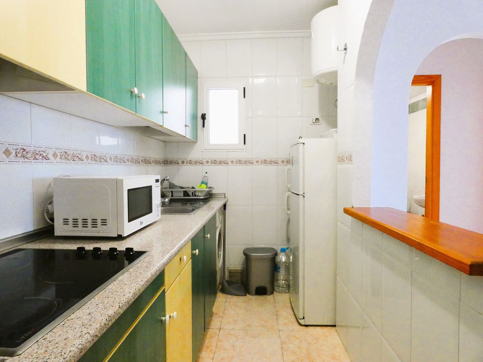2 makuuhuone Huoneisto myytävänä paikassa Torrevieja mukana uima-altaan - 148 500 € (Ref: 9539605)