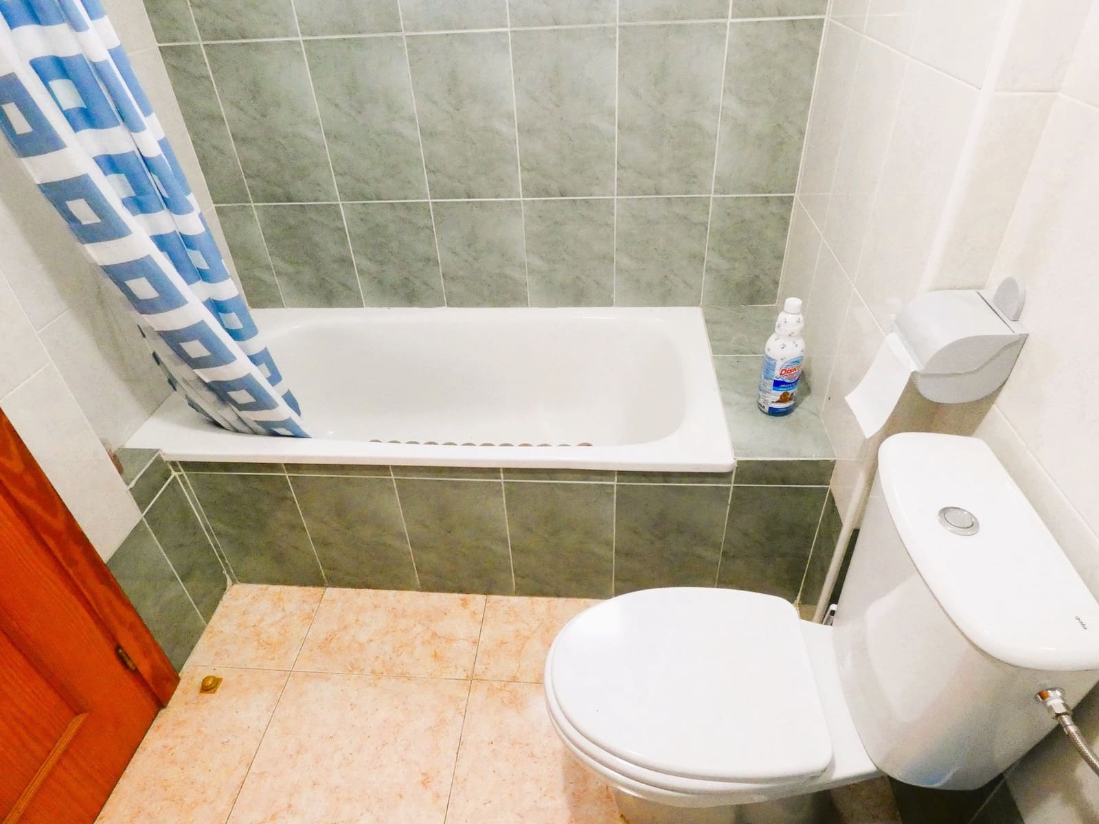 2 makuuhuone Huoneisto myytävänä paikassa Torrevieja mukana uima-altaan - 148 500 € (Ref: 9539605)