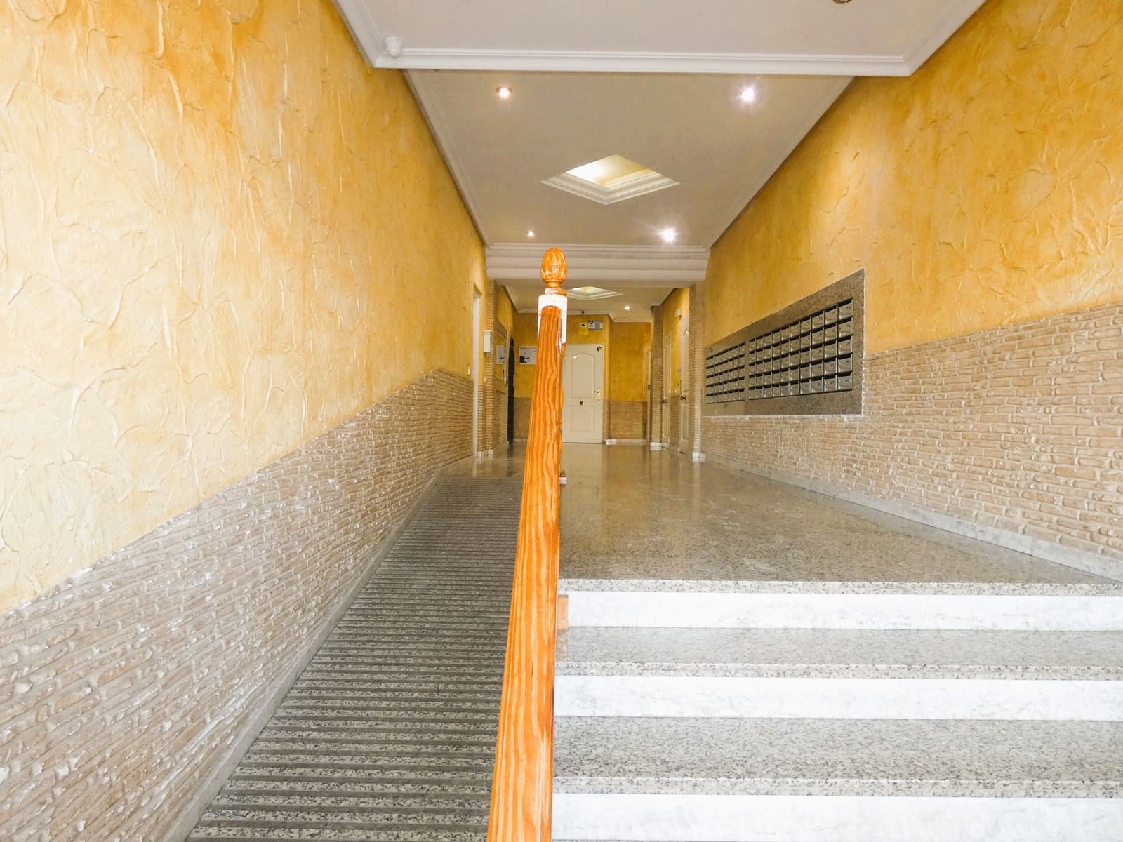 2 makuuhuone Huoneisto myytävänä paikassa Torrevieja mukana uima-altaan - 148 500 € (Ref: 9539605)