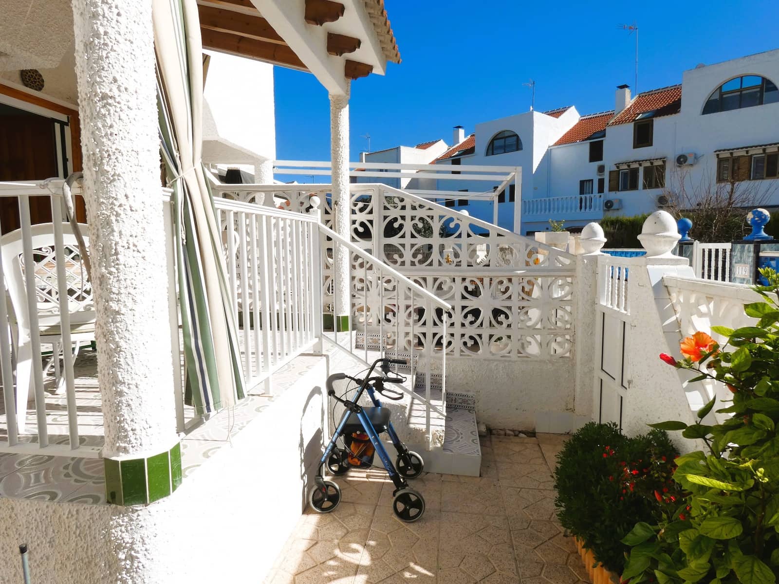 2 bedroom Bungalow for sale in Torrevieja with pool garage - € 139,000 (Ref: 9606604)