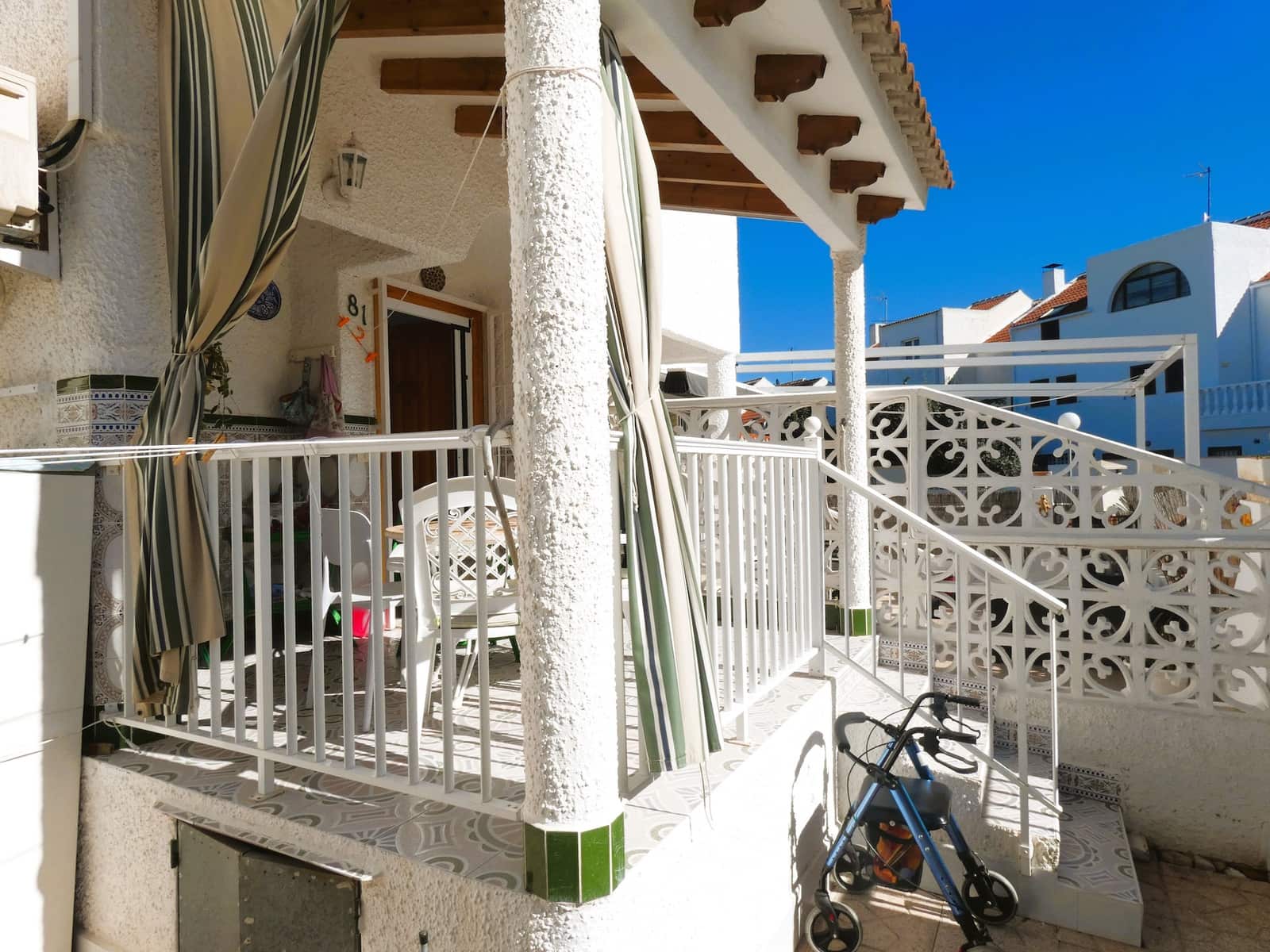 2 bedroom Bungalow for sale in Torrevieja with pool garage - € 139,000 (Ref: 9606604)