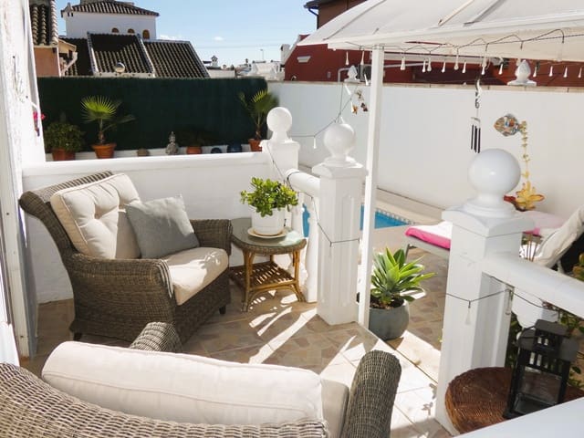 2 soveværelse Villa til salg i San Miguel de Salinas med swimmingpool - € 269.000 (Ref: 9618607)