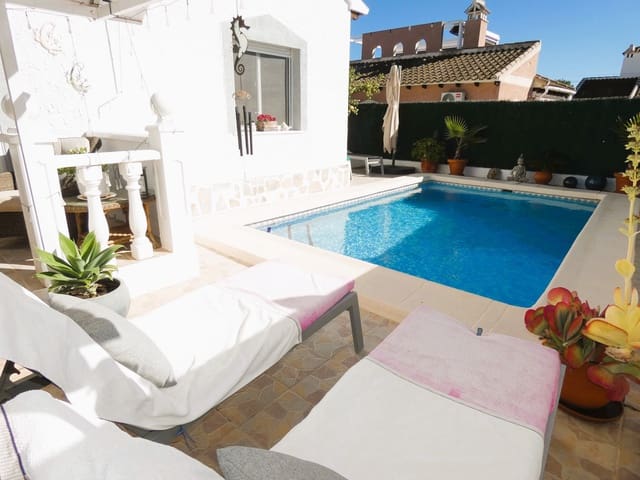 2 soveværelse Villa til salg i San Miguel de Salinas med swimmingpool - € 269.000 (Ref: 9618607)