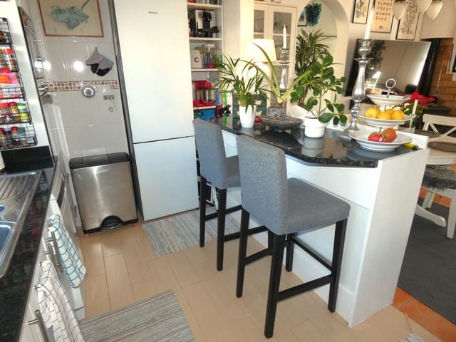 2 soveværelse Villa til salg i San Miguel de Salinas med swimmingpool - € 269.000 (Ref: 9618607)