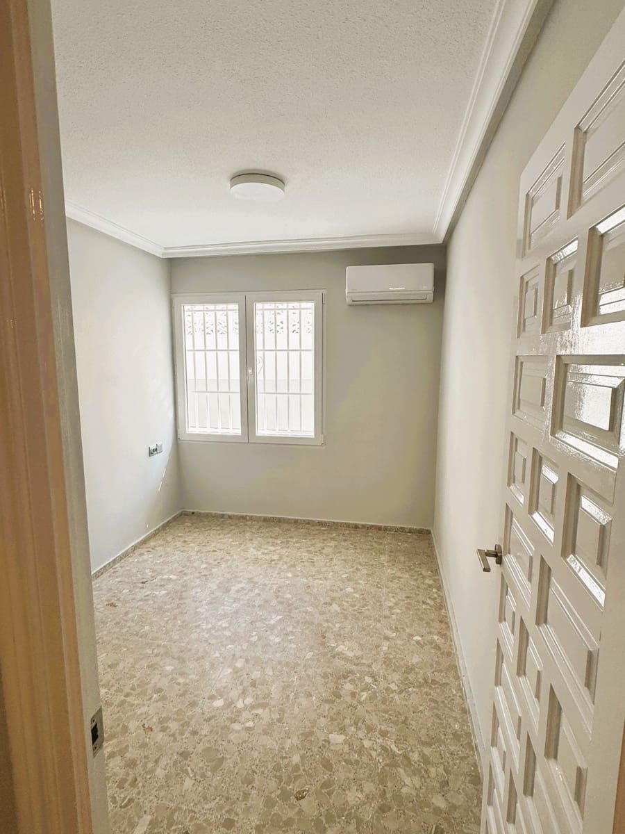 3 makuuhuone Huoneisto myytävänä paikassa La Mata - 260 000 € (Ref: 9635038)